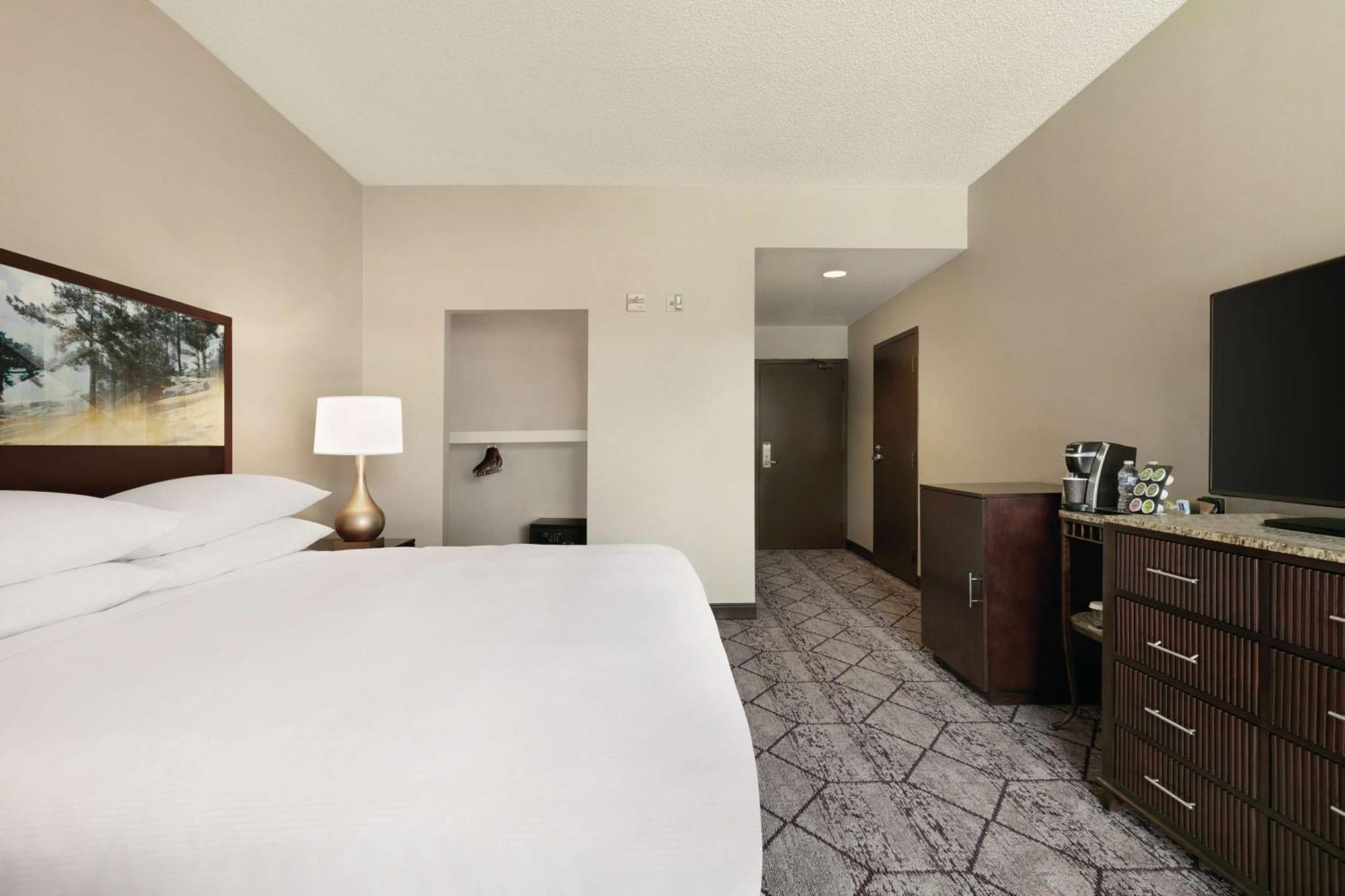 Doubletree By Hilton Atlanta Northeast/Northlake Tucker Bagian luar foto