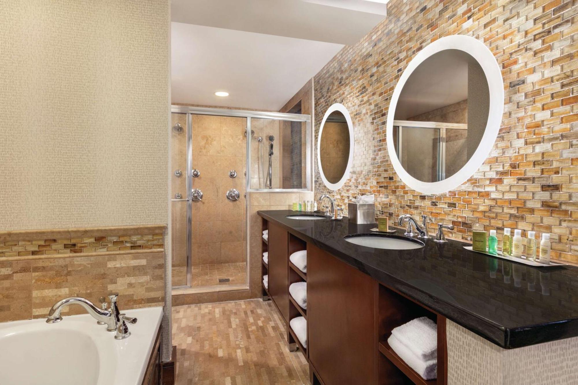 Doubletree By Hilton Atlanta Northeast/Northlake Tucker Bagian luar foto