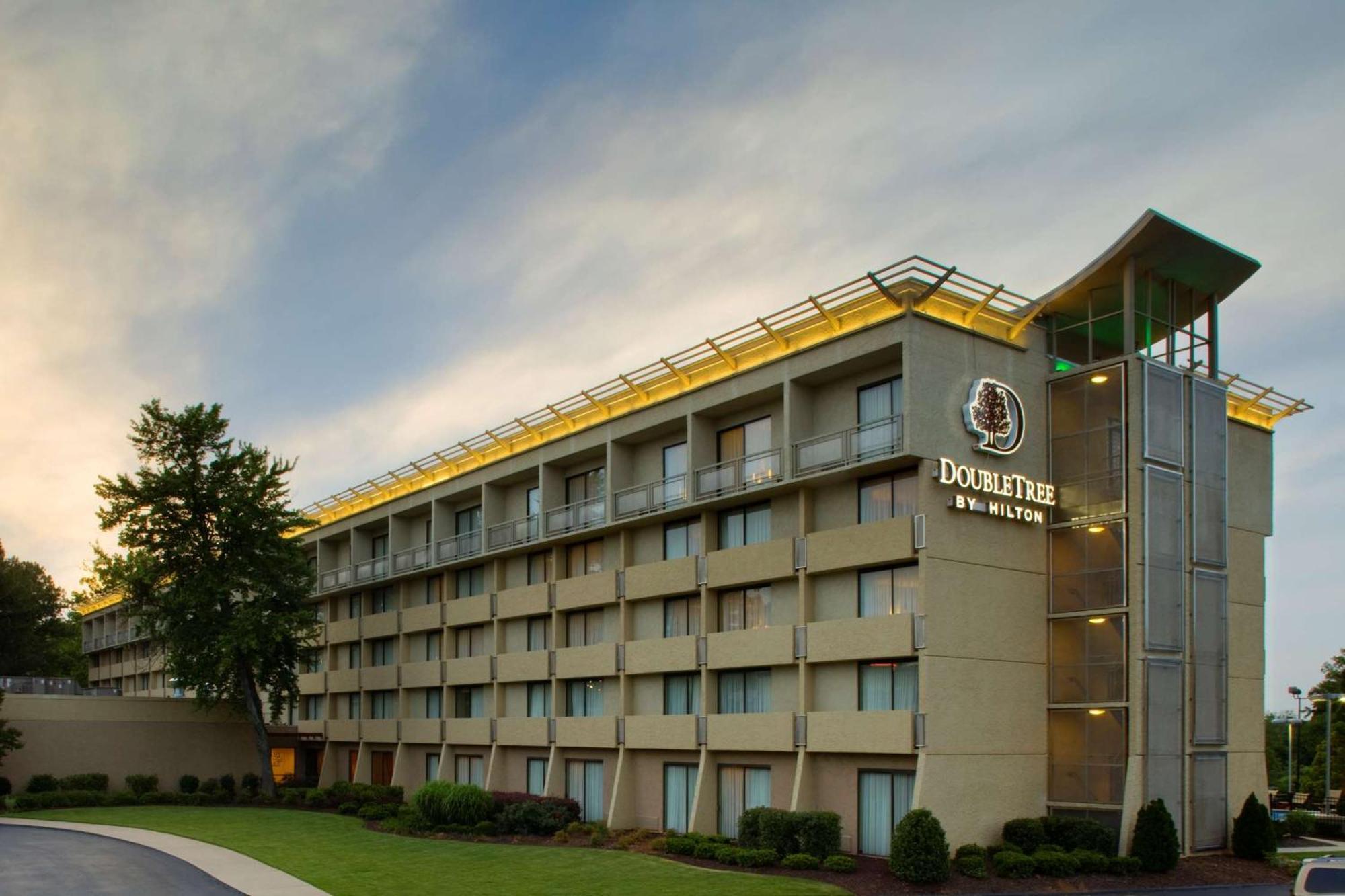 Doubletree By Hilton Atlanta Northeast/Northlake Tucker Bagian luar foto