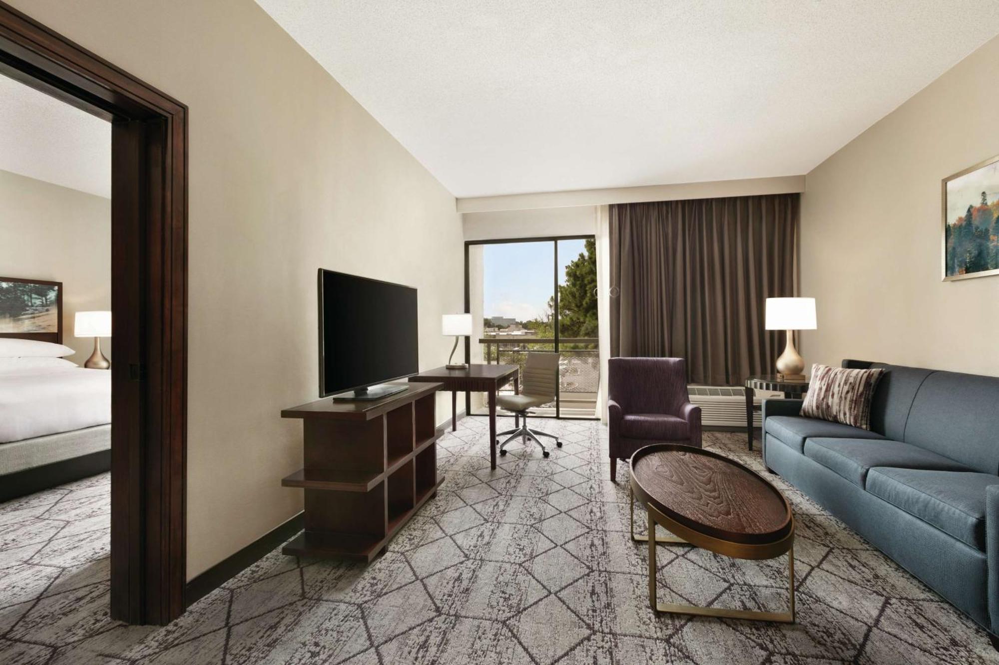 Doubletree By Hilton Atlanta Northeast/Northlake Tucker Bagian luar foto