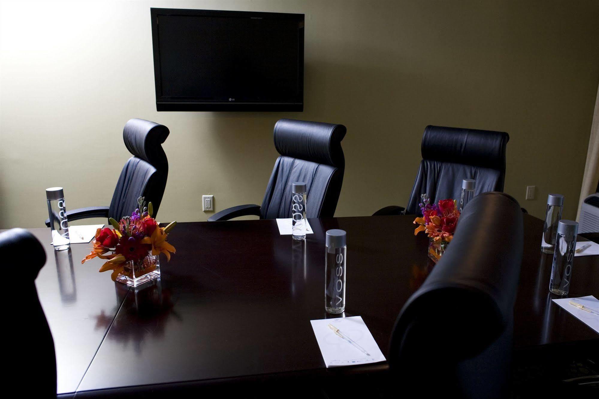 Doubletree By Hilton Atlanta Northeast/Northlake Tucker Bagian luar foto